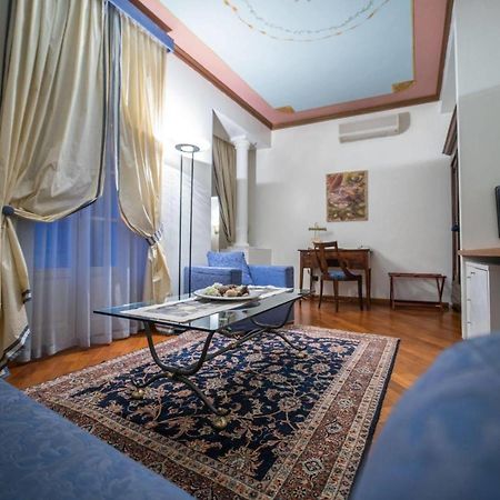Palazzo Finati Bed & Breakfast Alba  Bagian luar foto