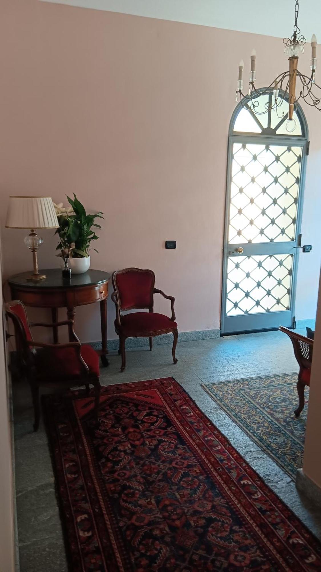 Palazzo Finati Bed & Breakfast Alba  Bagian luar foto