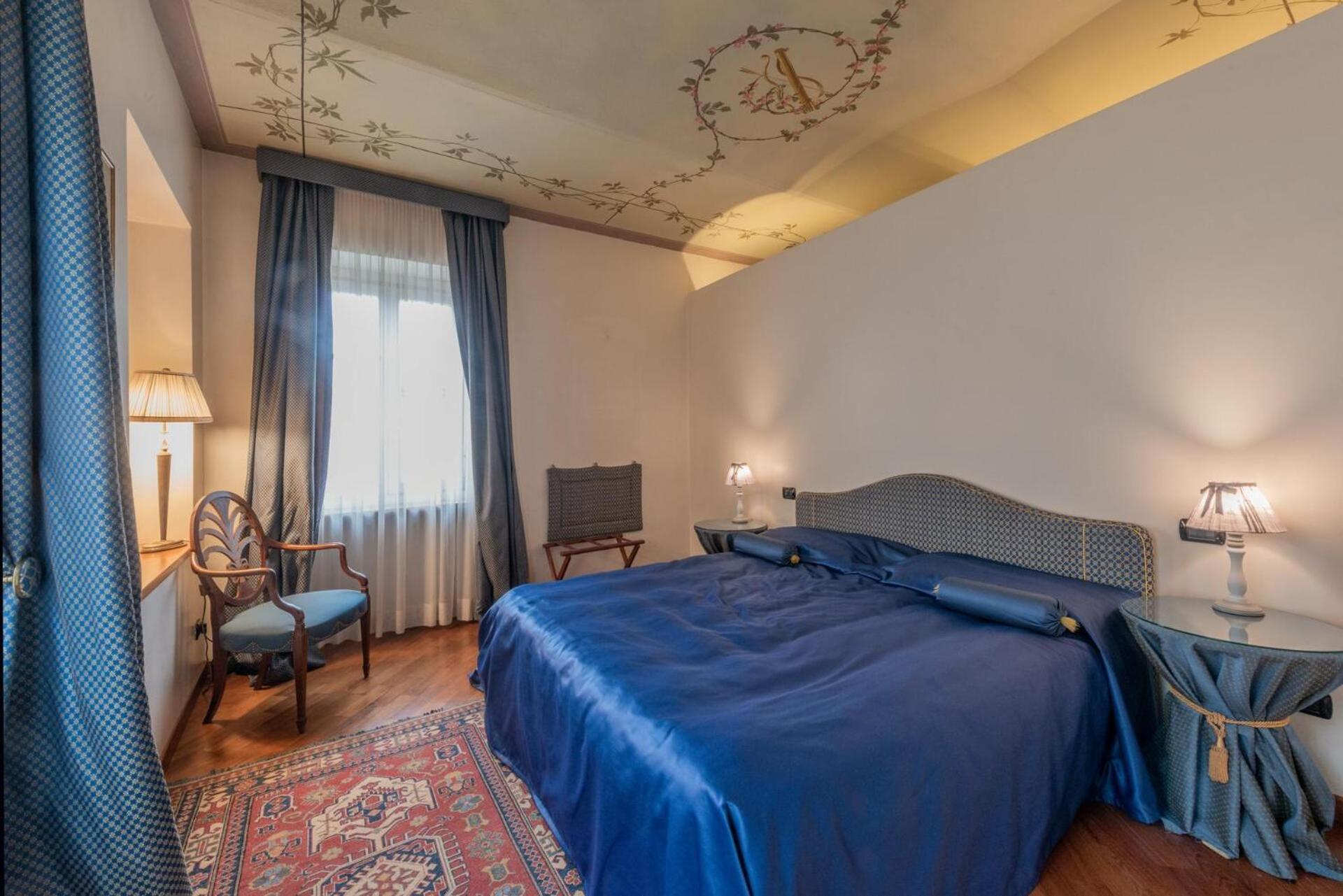 Palazzo Finati Bed & Breakfast Alba  Bagian luar foto