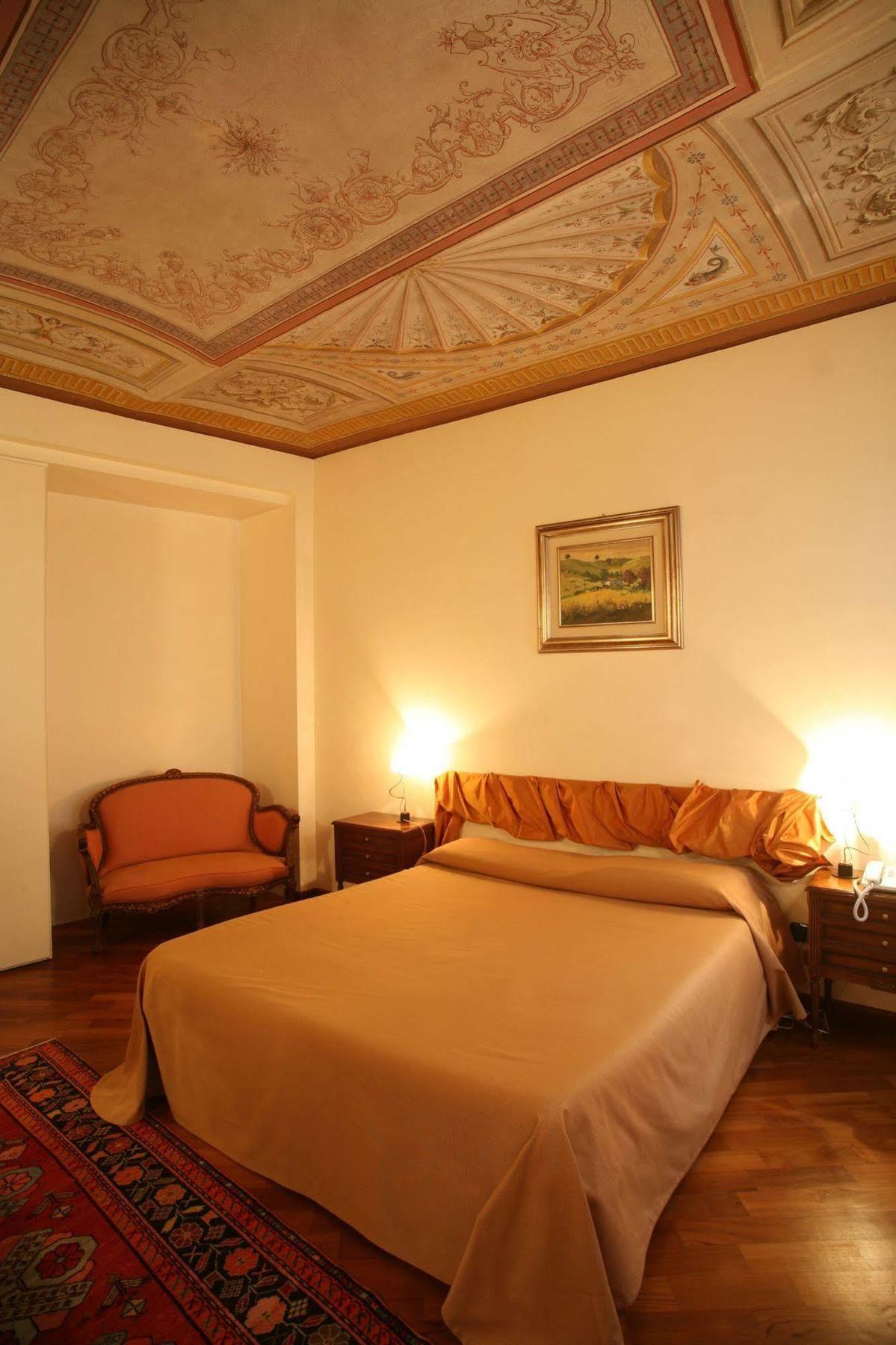 Palazzo Finati Bed & Breakfast Alba  Bagian luar foto